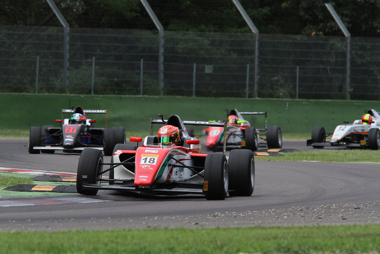 2014年イタリアF4選手権に参戦するランス・ストロール（プレマ・パワーチーム）