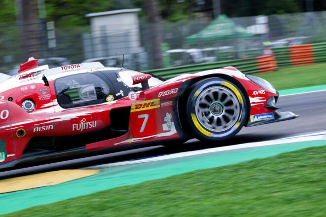 トヨタTR010ハイブリッド