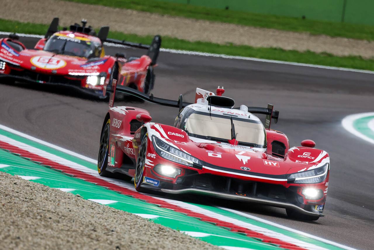 トヨタTR010ハイブリッド