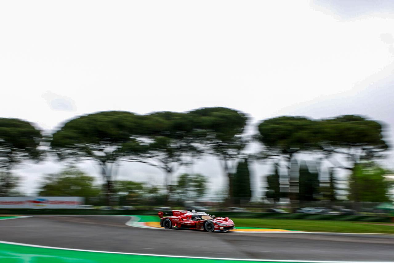 トヨタTR010ハイブリッド