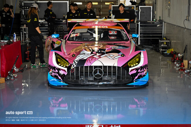 “着せ恋”カラーのTKRI松永建設AMG GT3発進！ 海夢カラーはインパクト抜群