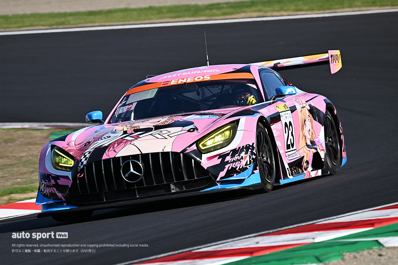 “着せ恋”カラーのTKRI松永建設AMG GT3発進！ 海夢カラーはインパクト抜群
