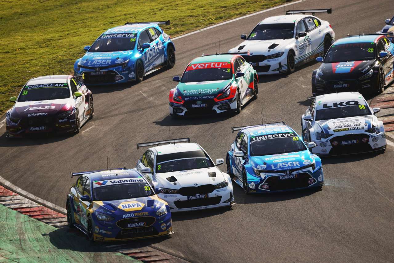 BTCC史上初の『予選レース』導入で世界生配信「ポール争いはさらに熾烈に」と王者も意気込み