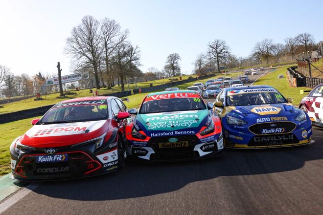 BTCC史上初の『予選レース』導入で世界生配信「ポール争いはさらに熾烈に」と王者も意気込み