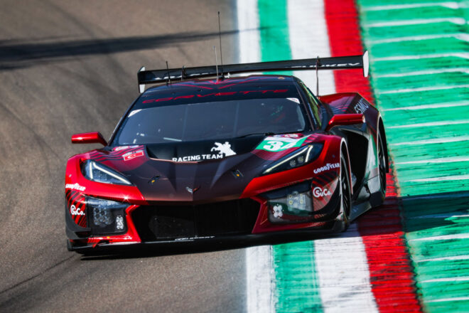 1秒以内に6車種、計10台。好調フェラーリ勢が1-2-3で改良型トヨタは7番手【WEC第1戦イモラFP1レポート】