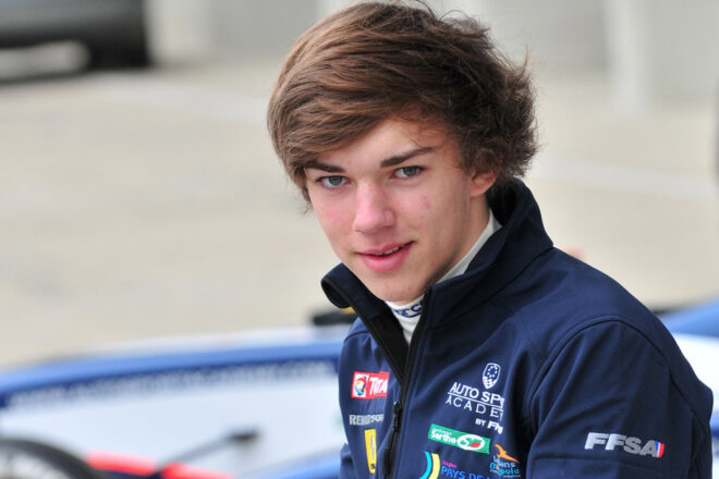 2011年フランスF4に参戦するピエール・ガスリー