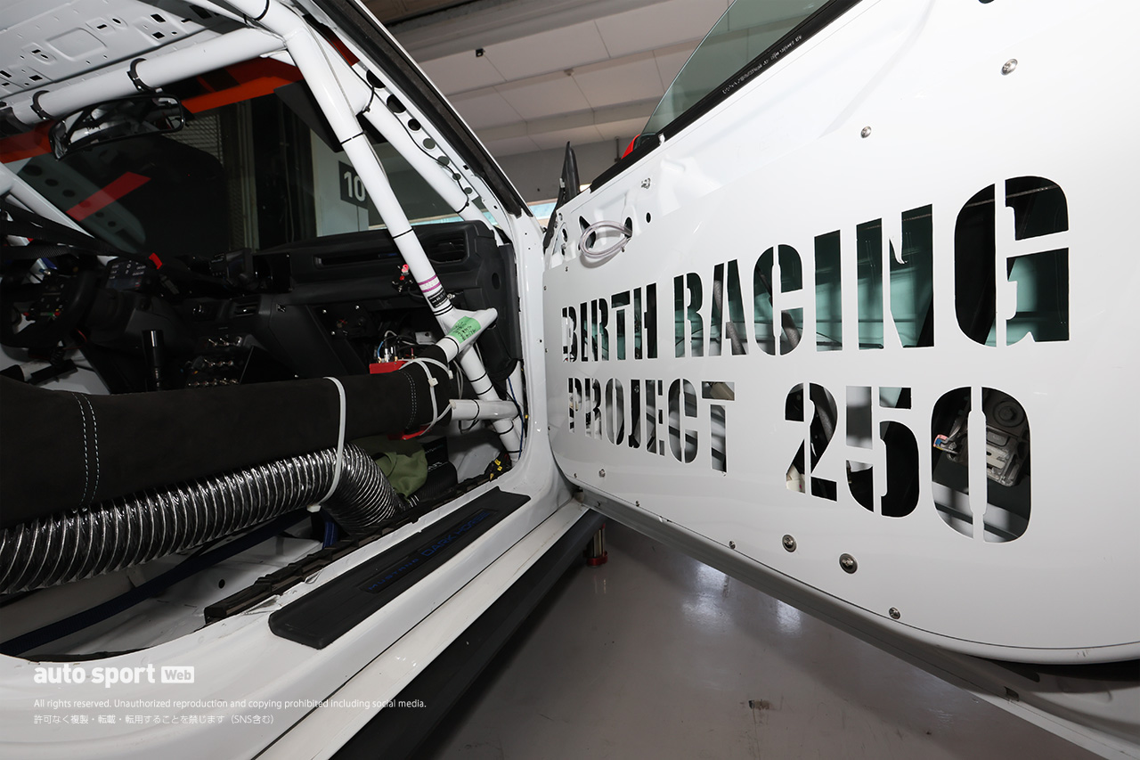 BRP★HOJUST MUSTANG DHR（猪爪杏奈／大野尊久／奥村浩一／竹本優月輝）