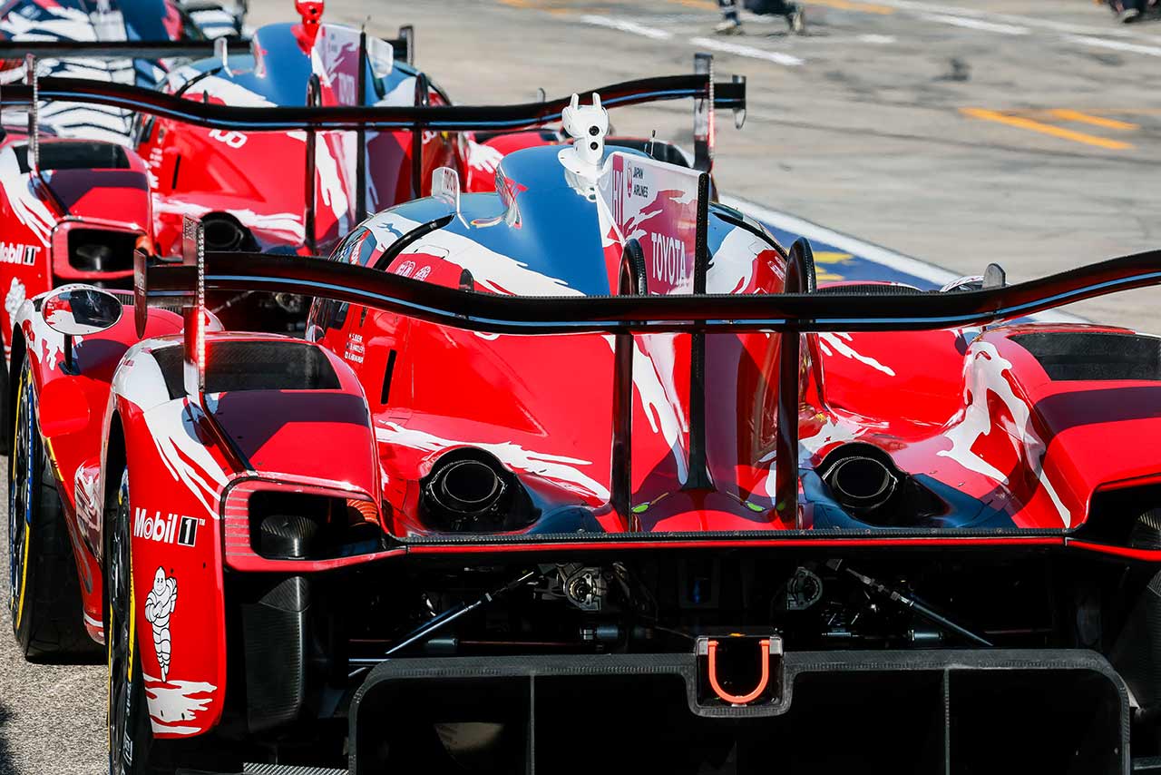 トヨタTR010ハイブリッド