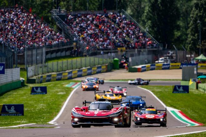 トヨタTR010ハイブリッド