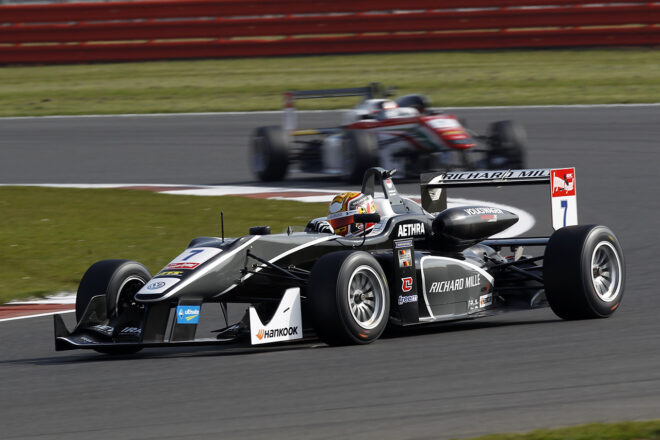 2015年FIA F3ヨーロピアン選手権に参戦したシャルル・ルクレール（VAR）