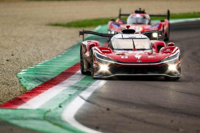 トヨタTR010ハイブリッド