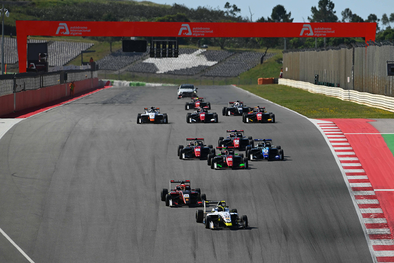 2026年ユーロフォーミュラ・オープン第1戦ポルティマオ レース2スタート