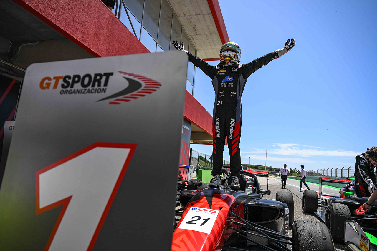 2026年ユーロフォーミュラ・オープン第1戦ポルティマオ　レース1を制したルイヘン・イェー（チーム・モトパーク）