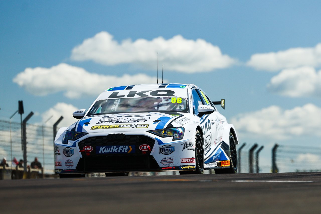 【WEEKLY ROUND UP】ヤリ-マティ・ラトバラ代表、自らの手で『GRカローラRC2』初優勝を1-2で達成