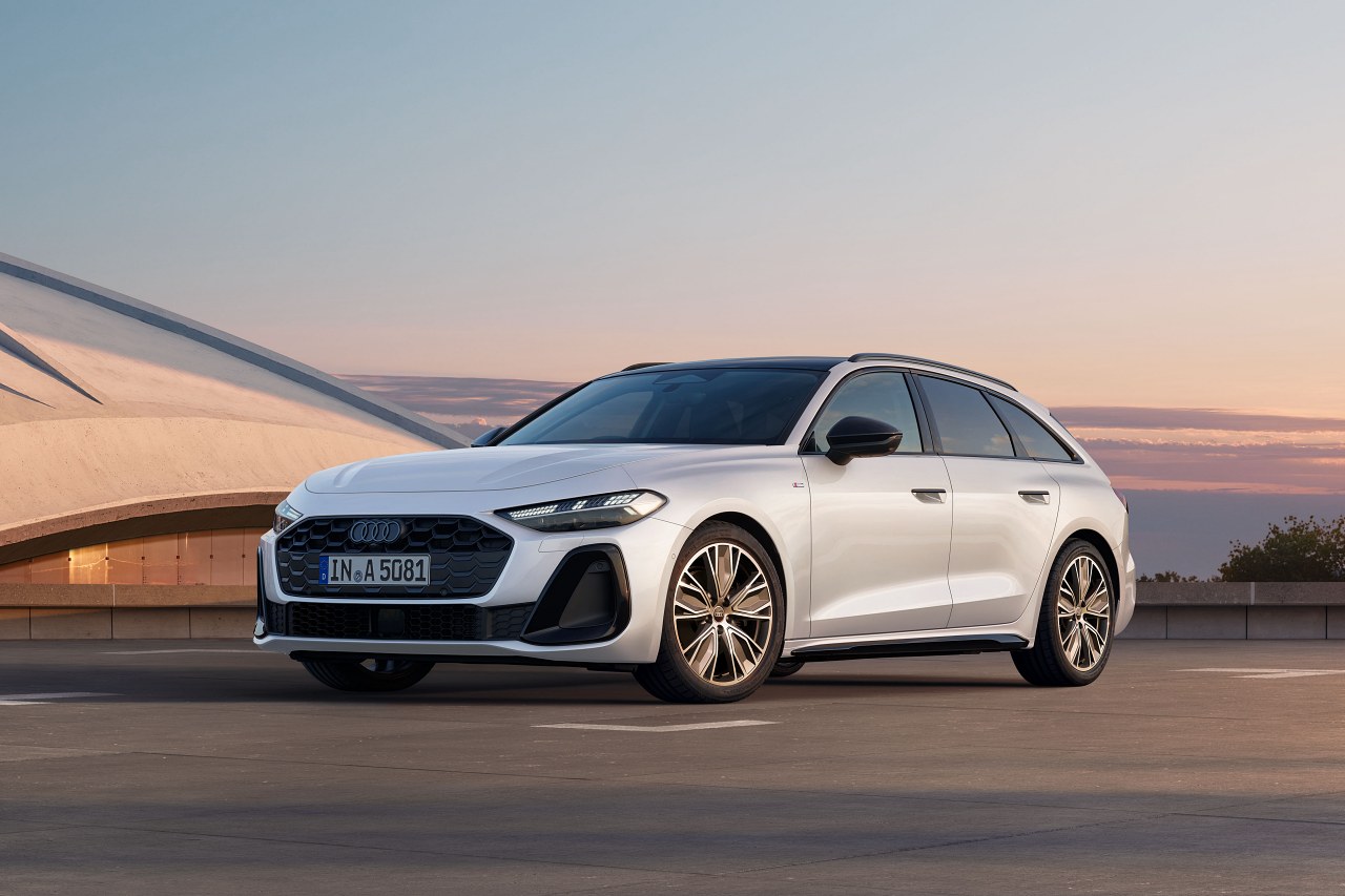 アウディ、内燃機関搭載の『A5』と『Q5』をアップデート。新しいユーザーインターフェイスを採用