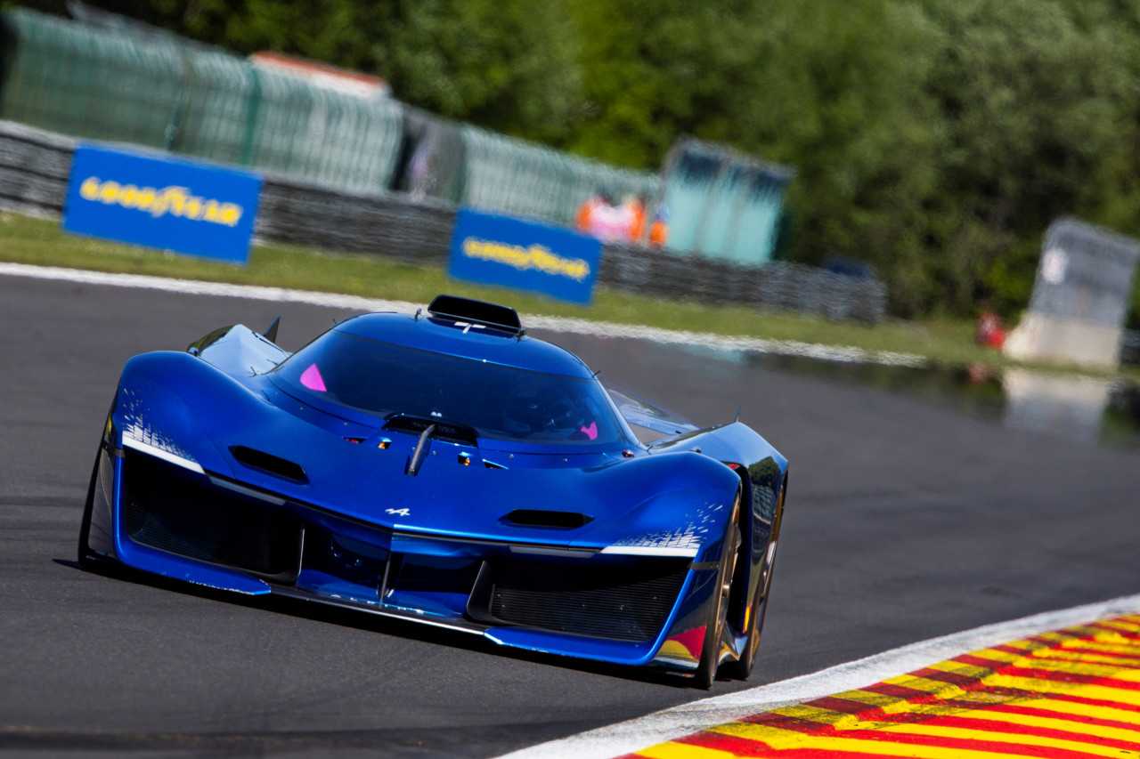 アルピーヌ、ワークス参戦終了後もA424を運用する選択肢も視野か。シグナテックのレース活動継続を模索