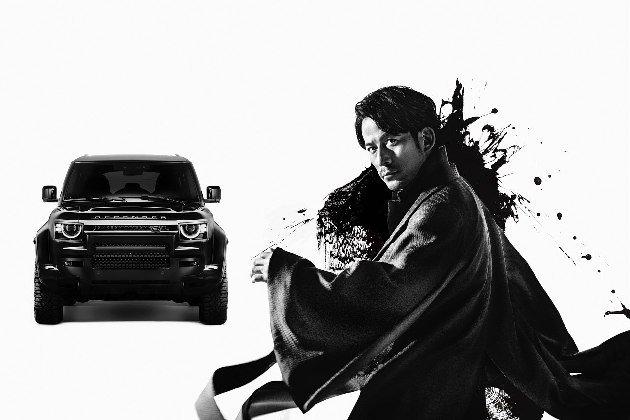 ディフェンダー、岡田准一をアンバサダーに起用。高輪では世界感を体現したポップアップも期間限定開催