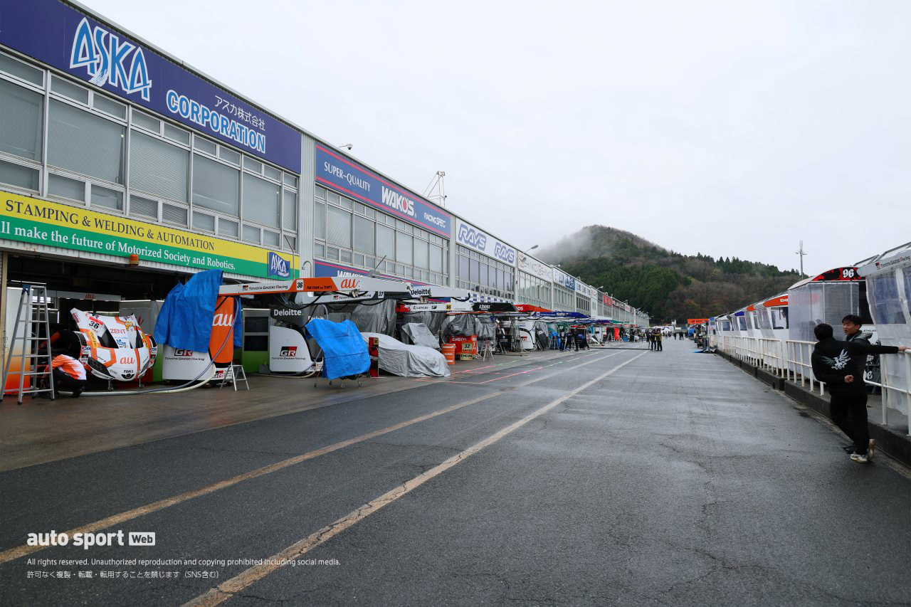 クビアトの新ヘルメットのこだわりは。ARTA PRELUDEを修復したメカニックの気骨ある意見／スーパーGTサーキット便り第1戦