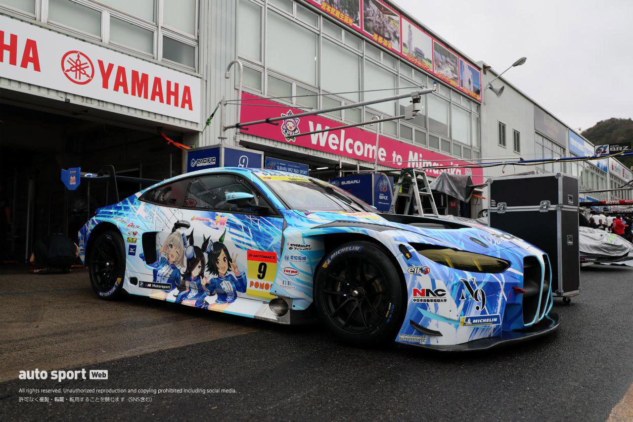 クビアトの新ヘルメットのこだわりは。ARTA PRELUDEを修復したメカニックの気骨ある意見／スーパーGTサーキット便り第1戦