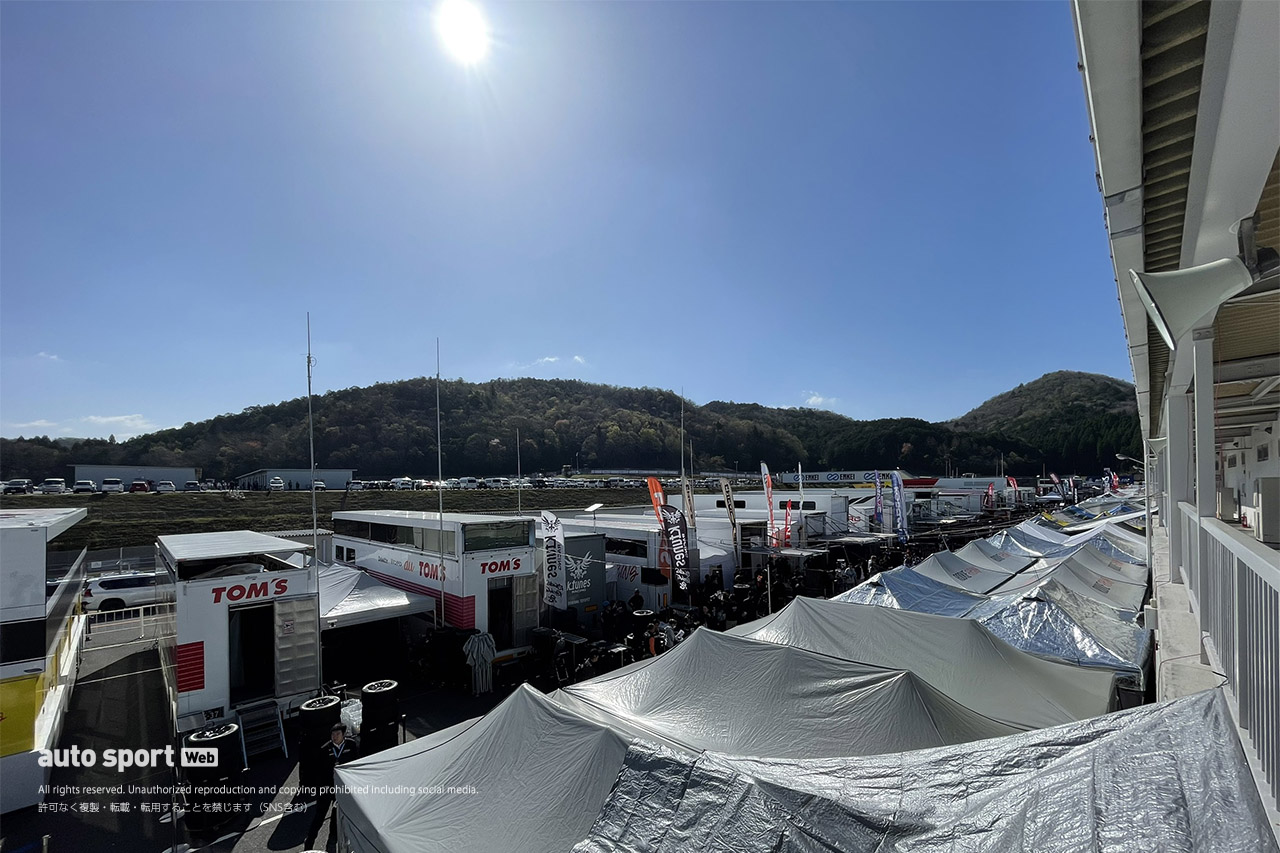 クビアトの新ヘルメットのこだわりは。ARTA PRELUDEを修復したメカニックの気骨ある意見／スーパーGTサーキット便り第1戦