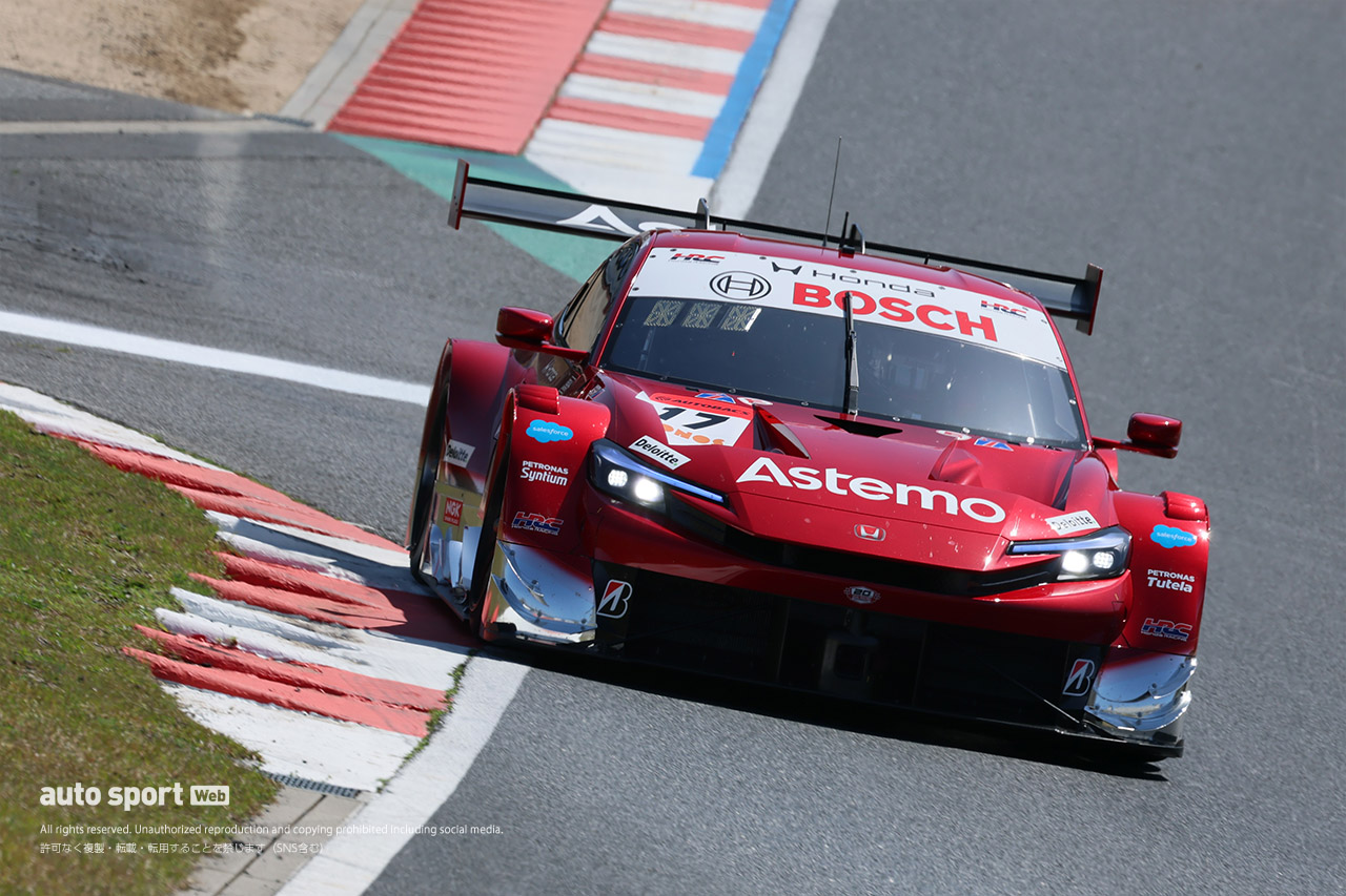 クビアトの新ヘルメットのこだわりは。ARTA PRELUDEを修復したメカニックの気骨ある意見／スーパーGTサーキット便り第1戦