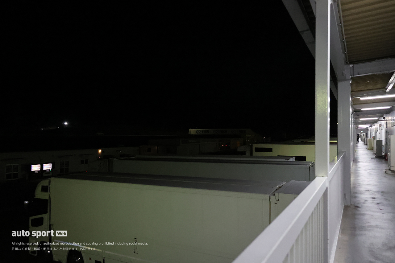 クビアトの新ヘルメットのこだわりは。ARTA PRELUDEを修復したメカニックの気骨ある意見／スーパーGTサーキット便り第1戦