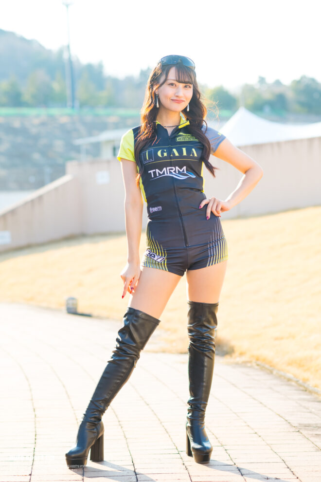 神崎りの Hitotsuyama Racingアンバサダー 2026年/スーパー耐久の写真①