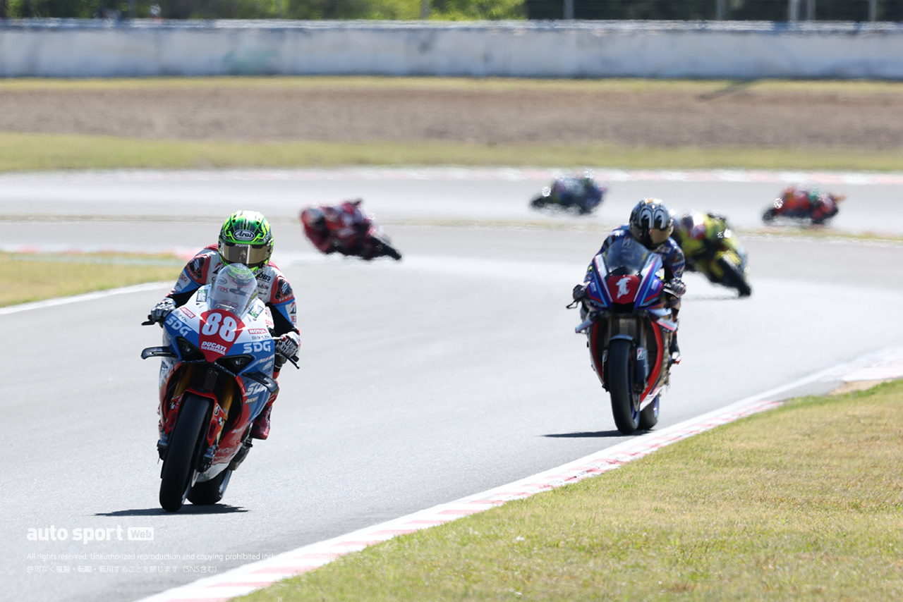 トップ争い／2026全日本ロード第2戦SUGO JSB1000 レース1