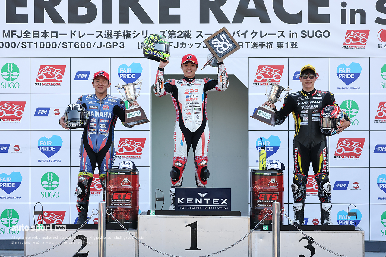 表彰台を獲得した水野涼、中須賀克行、長島哲太／2026全日本ロード第2戦SUGO JSB1000 レース2