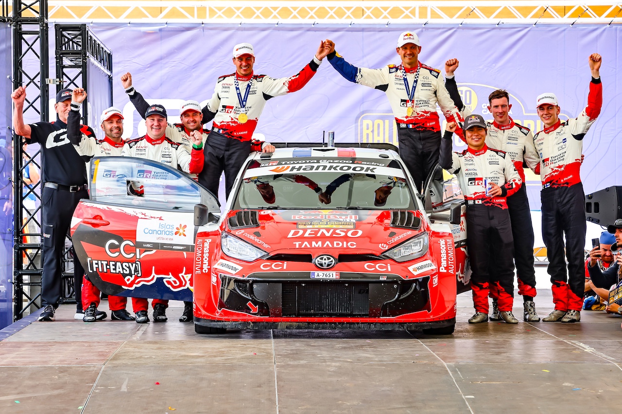 2年連続トップ4独占を祝うTOYOTA GAZOO Racingワールドラリーチーム（TGR-WRT）