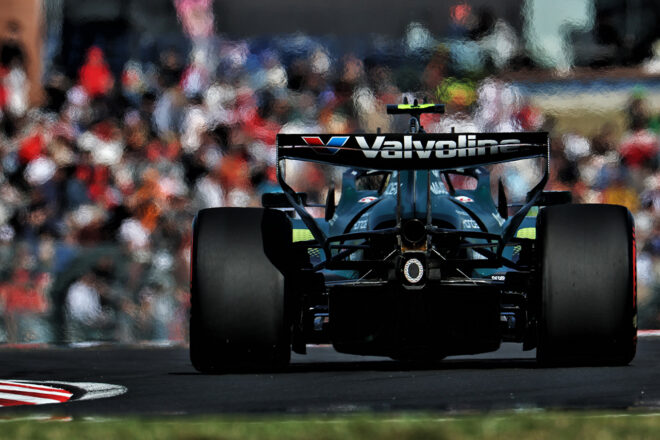 アストンマーティンAMR26