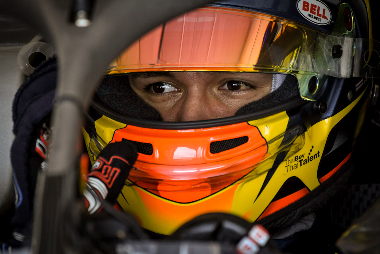 2018／19年のABBフォーミュラE選手権にニッサン・e.damsから参戦する予定だったアレクサンダー・アルボン