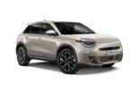 フィアット、最新コンパクトSUV『600ハイブリッド』にホワイトアクセントの限定車“カフェラテ”を設定