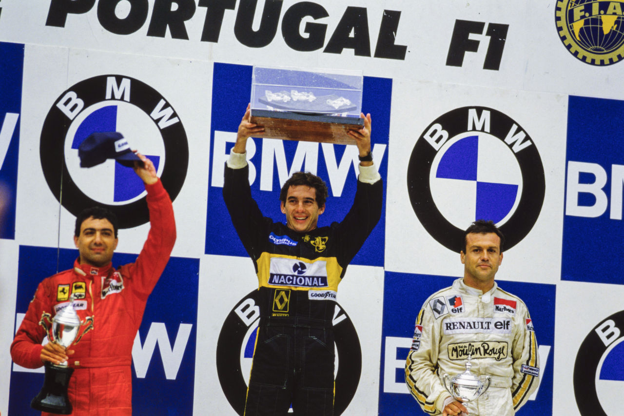 若きアイルトン・セナが初優勝。名門復活の象徴となった漆黒の1000馬力ターボマシン『ロータス97T』