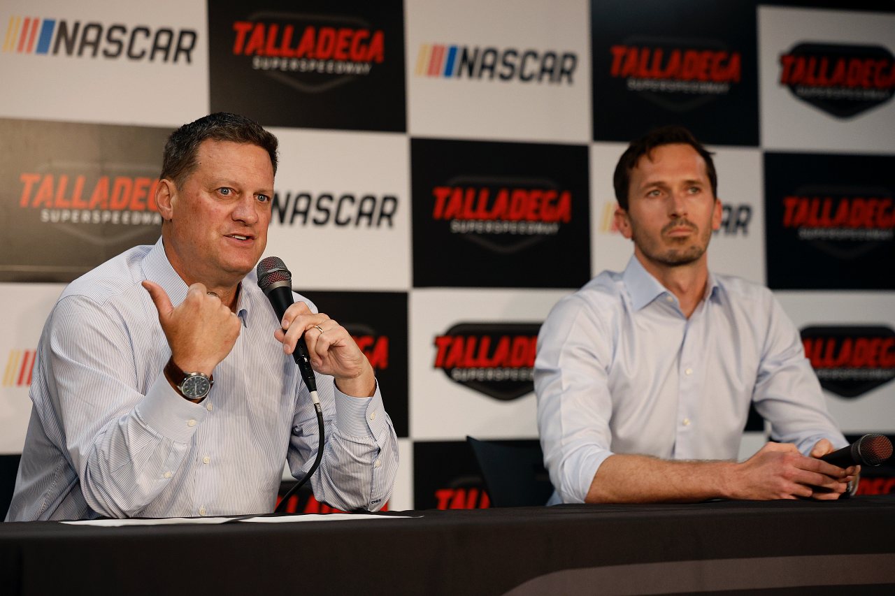 【WEEKLY ROUND UP】新世代“SUVストックカー”技術革新の象徴『SNG01』／NASCAR新CEO誕生の舞台裏