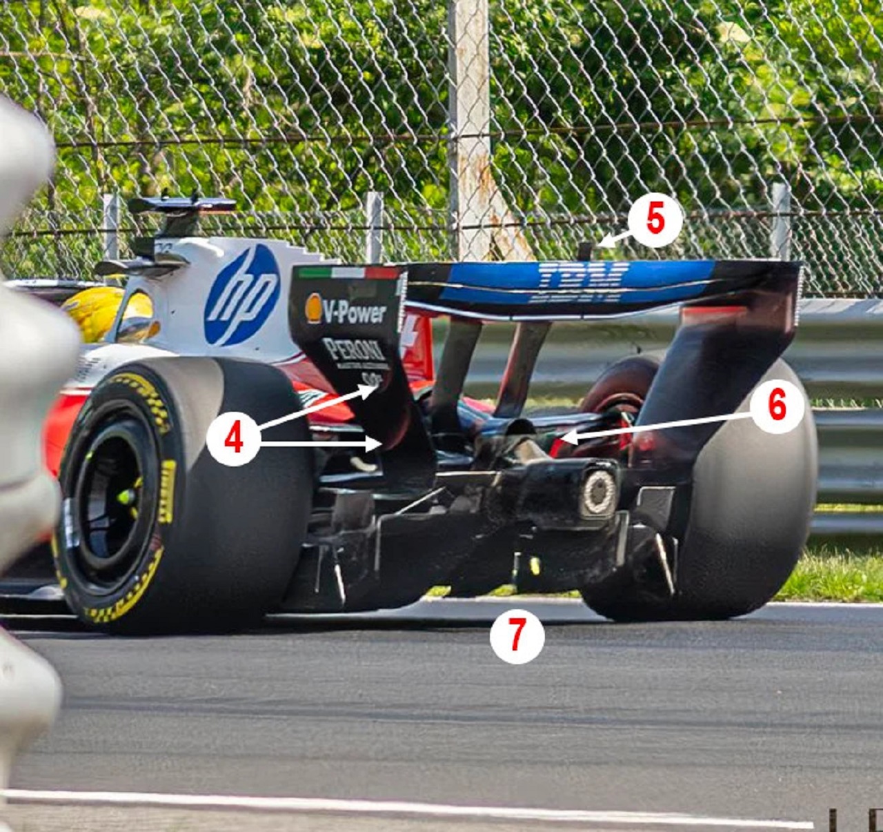 ルイス・ハミルトン（フェラーリSF-26）