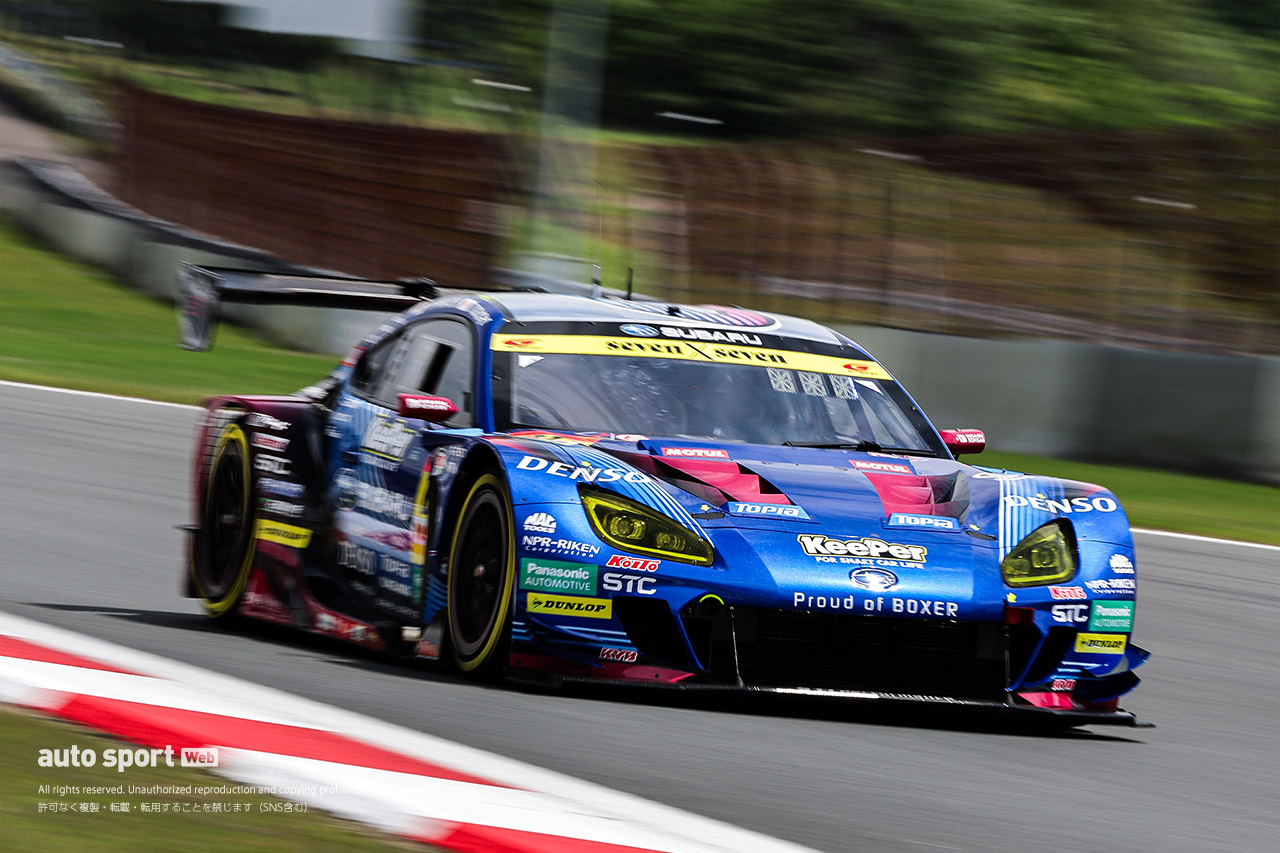 スバルBRZの6気筒パワー炸裂 。山内がコースレコードでポール獲得記録を更新【GT300予選レポート】