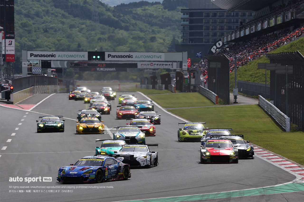 オリベイラ＆木村の新コンビが爆走、KONDO GT-Rが3年ぶり美酒。スバルBRZにトラブル【GT300決勝レポート】