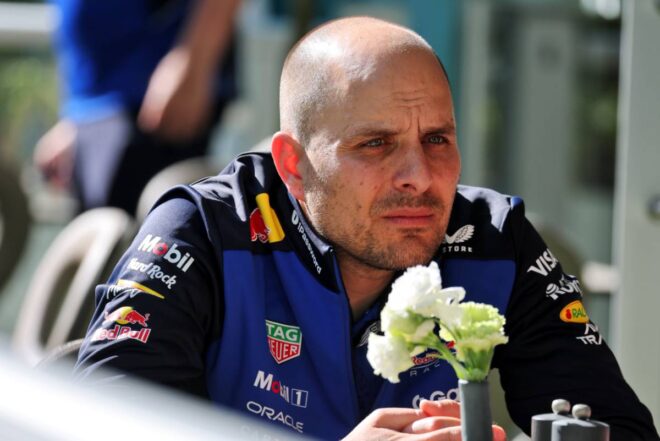 2026年F1第4戦マイアミGP　レッドブル・レーシングのレースエンジニアを務めるジャンピエロ・ランビアーゼ