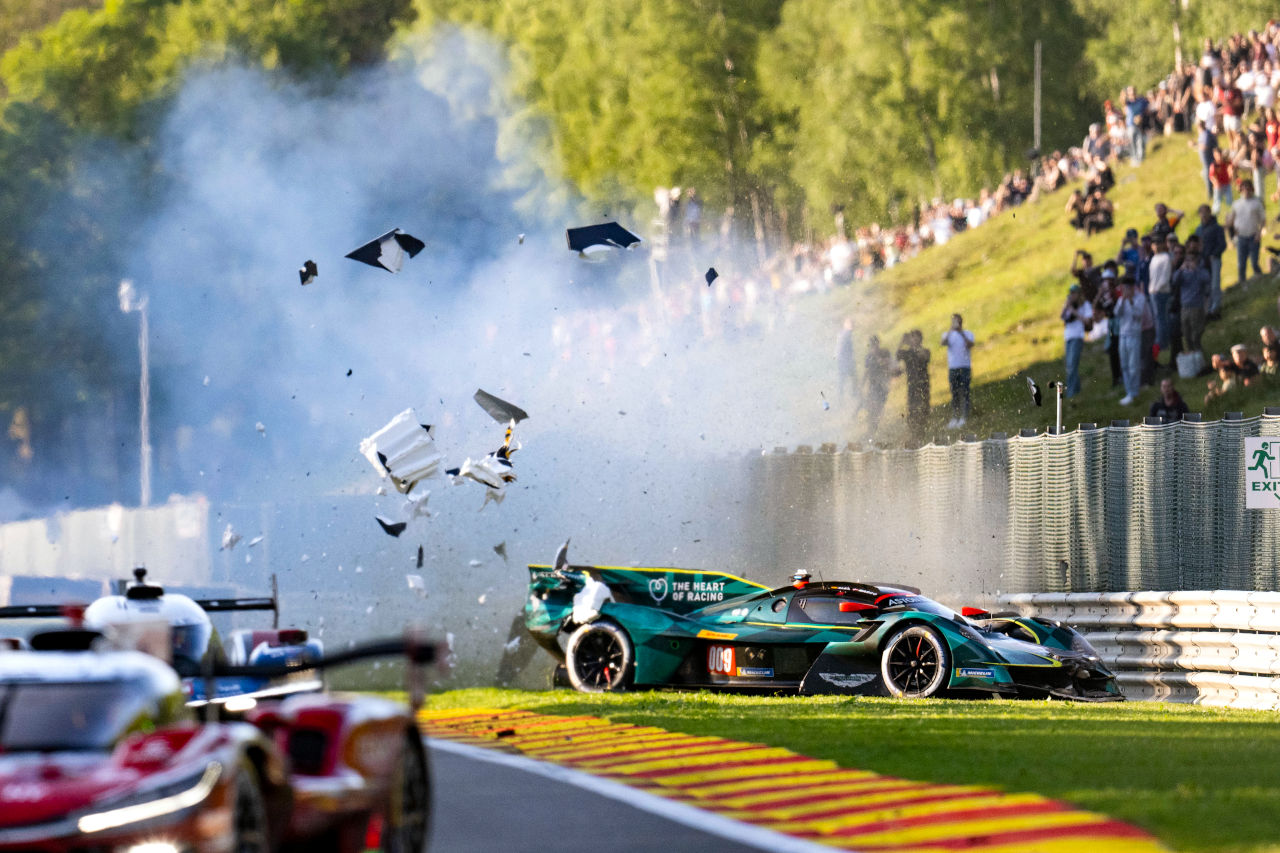 終盤に荒れたスパでBMWが歴史的なワン・ツー、WECハイパーカー初優勝を祝う。トヨタは可夢偉組が追い上げ5位入賞【第2戦決勝／後半レポート】