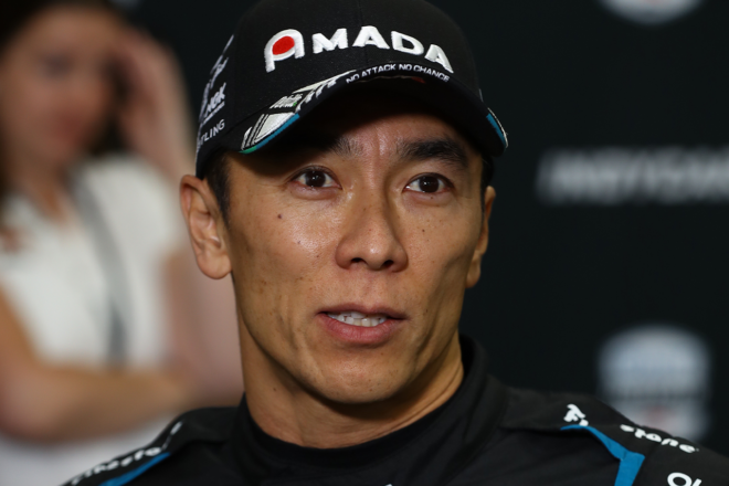 佐藤琢磨、インディ500初日はトラブルに苦戦。「トラブルが重なってトライしたことが分からなくなってしまった」
