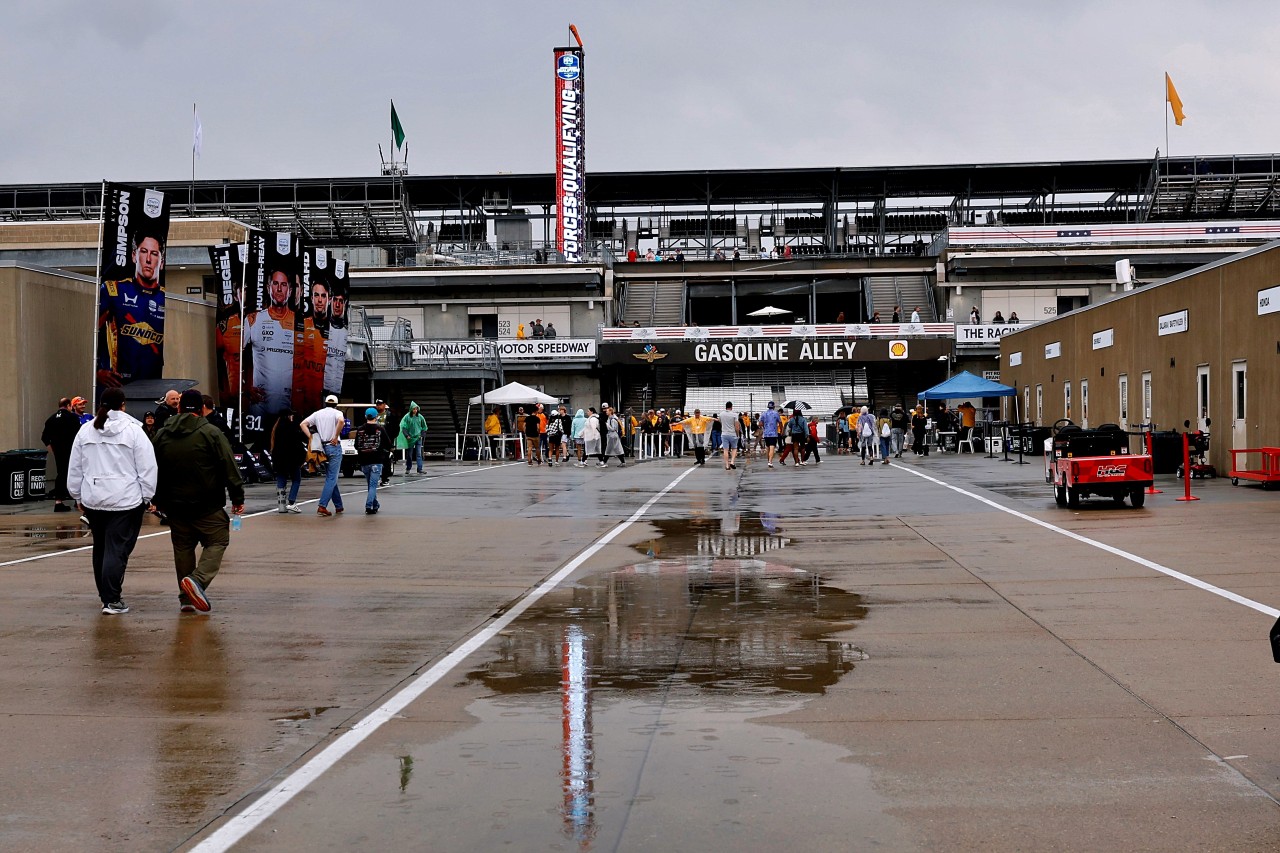 第110回インディアナポリス500マイルレース、予選初日は雨により走行できず。全車のアテンプトは2日目へ持ち越し