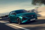 プジョー、主力ハッチバック『308』を刷新。ブランド初、発光エンブレム採用の新フロントフェイスに