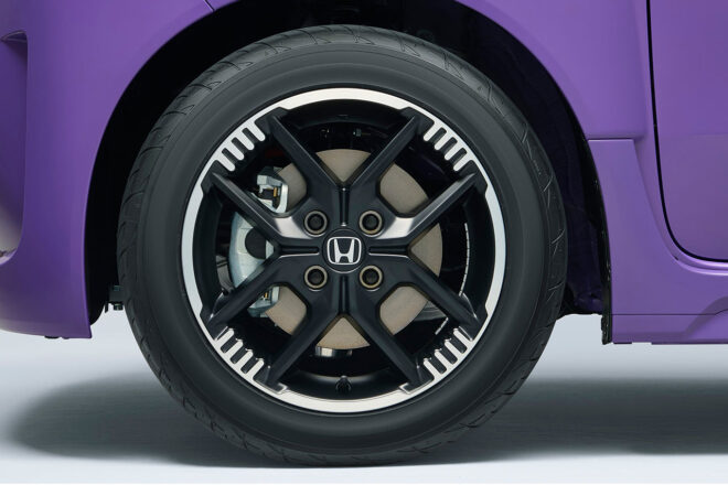 ホンダ、EVの常識や軽自動車枠を超越する『スーパーワン』を339万円で発売。走りの楽しさと空間価値を両立