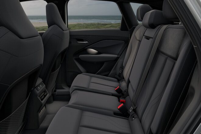 アウディ、コンパクトSUV『Q3』を刷新。最新のデジタルステージとコラム統合型シフターを採用