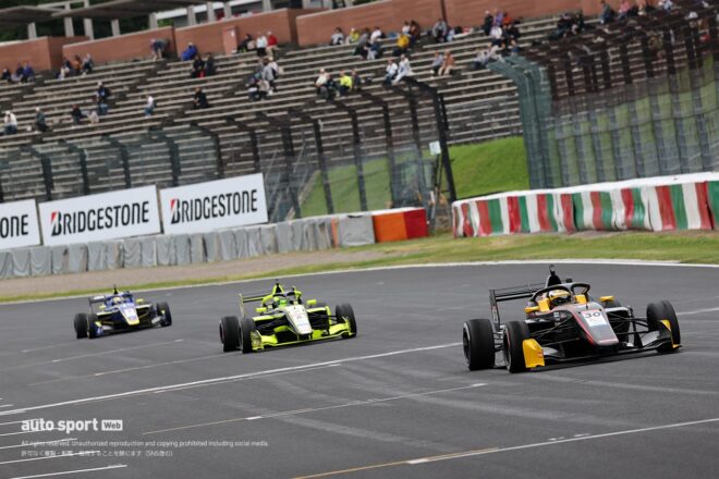 全日本スーパーフォーミュラ・ライツ選手権第7戦鈴鹿は梅垣清が逆転で初優勝を飾る
