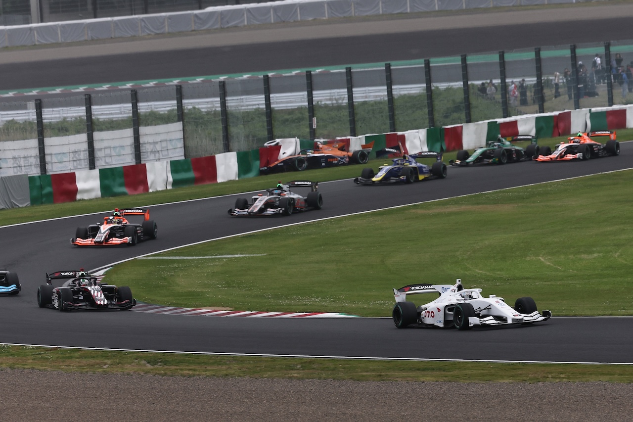 【動画】2026年スーパーフォーミュラ第4戦鈴鹿 予選＆決勝ハイライト