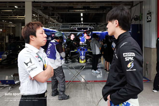 今関佳斗チーフエンジニアと野村勇斗（San-Ei Gen with B-Max）