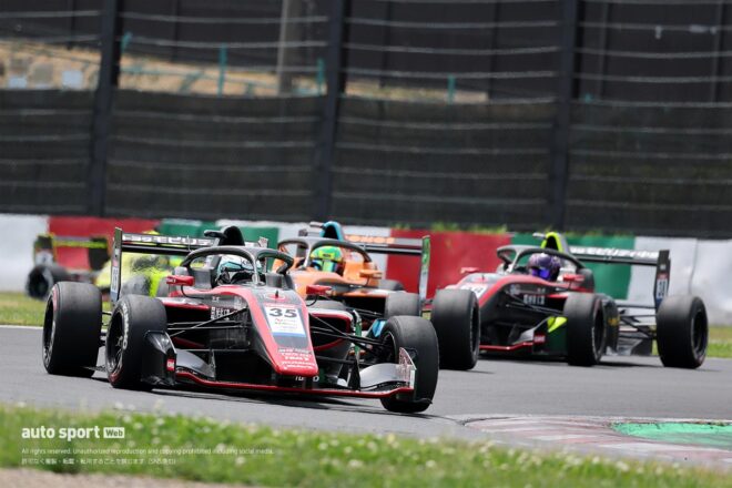 全日本スーパーフォーミュラ・ライツ選手権第9戦鈴鹿は多重クラッシュ発生も梅垣清が3連勝。TOM’Sがトップ4を占める