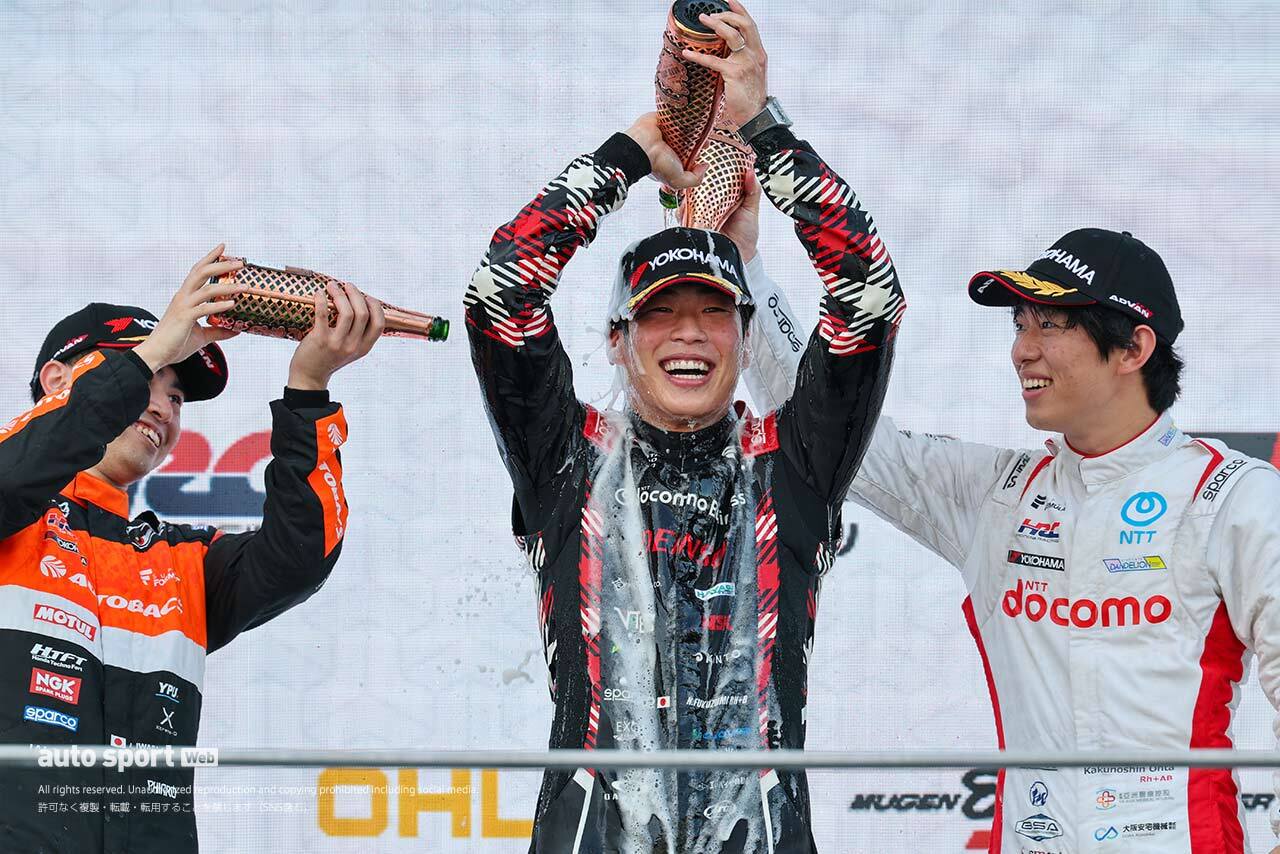 福住が苦難を乗り越え5年ぶり勝利「選んだ道が結果に結びついている」。太田は“天才”と称賛【第5戦鈴鹿決勝会見】